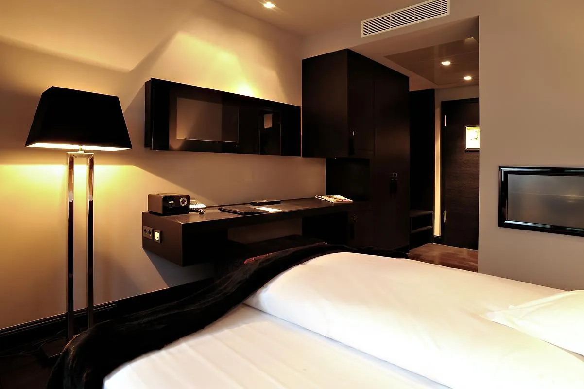 Roomers, Frankfurt, A Member Of Design Hotels Francfort-sur-le-Main 5*,